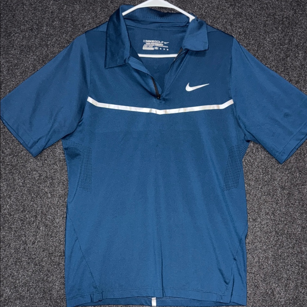 Nike‎ Golf Men's Deep Blue Polo Shirt with White Accents Medium